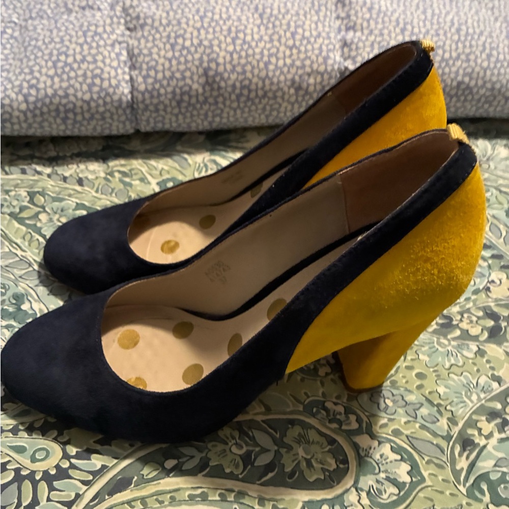 Elegant Boden sz37 Navy and Yellow Women's Suede Heels